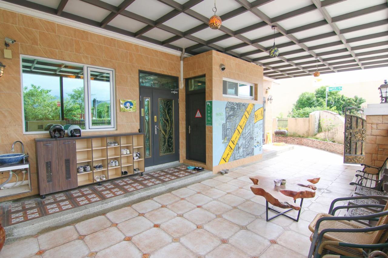 Sevilla Hostel T'ai-tung Zewnętrze zdjęcie